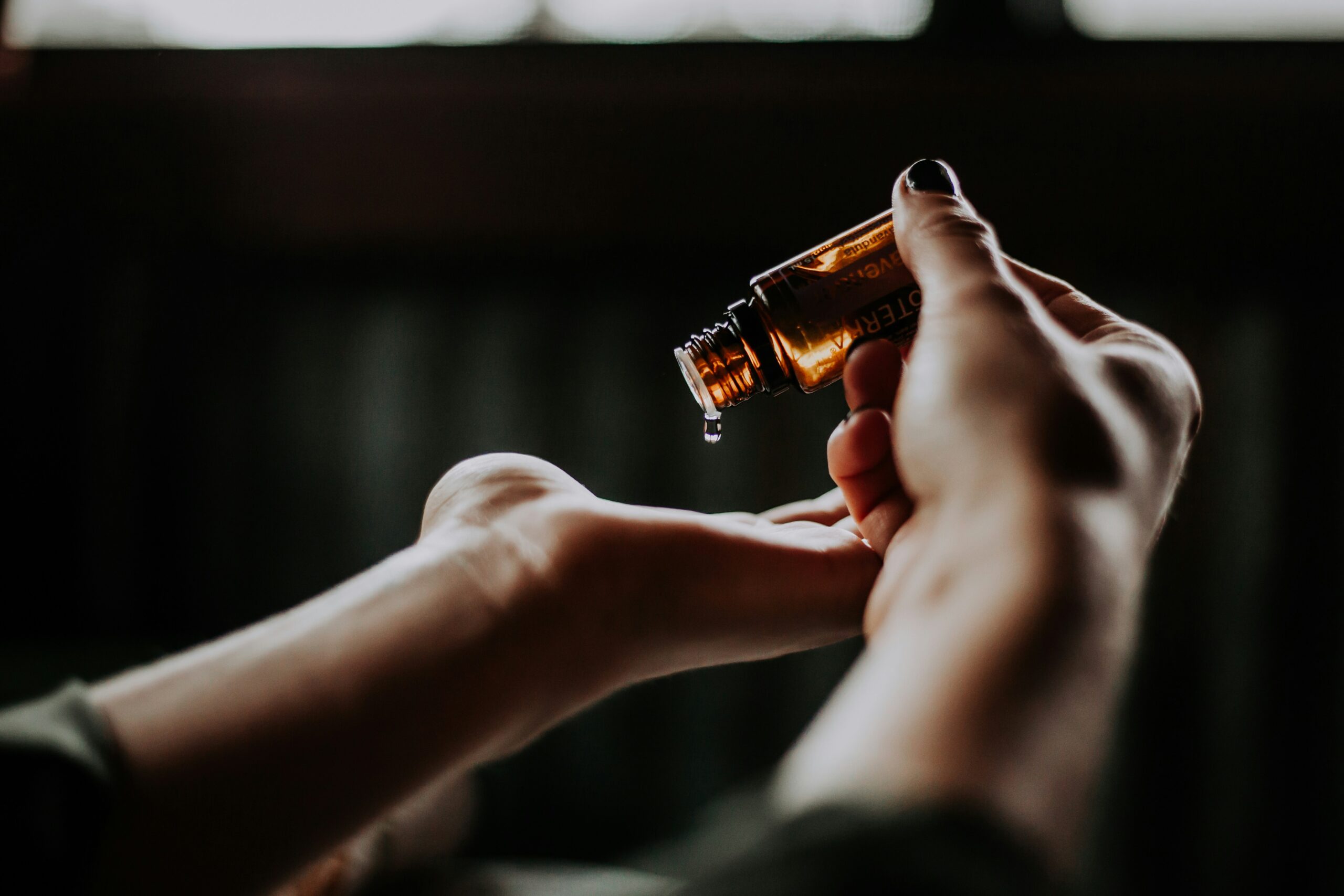 The Basics of Aromatherapy | Essential Guide