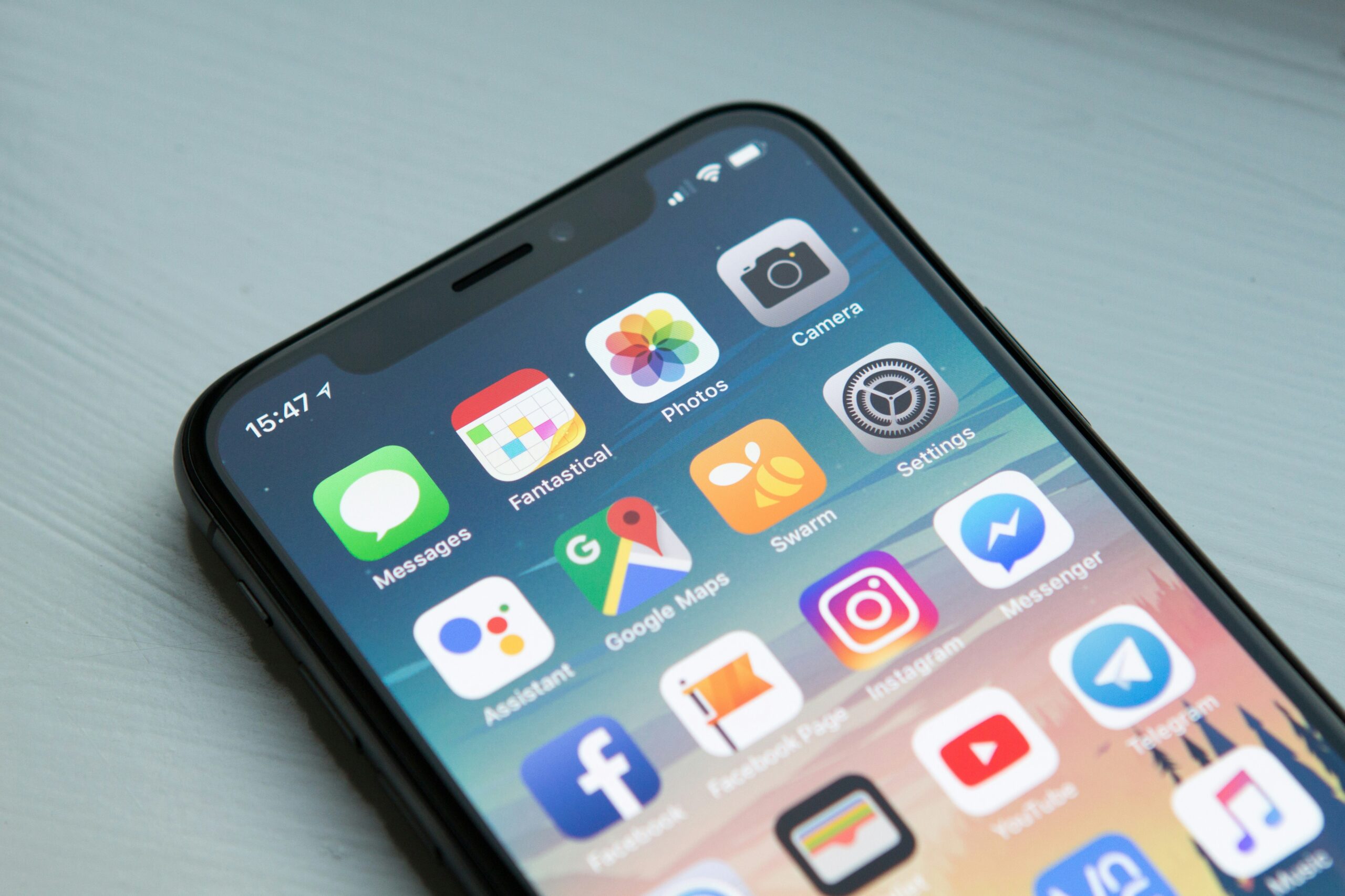 How to Make Your Smartphone Your Ultimate Travel Companion?